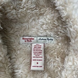 Abercrombie and Fitch size small